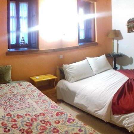Traditional Rooms Karaouli ปาปิงโก ภายนอก รูปภาพ
