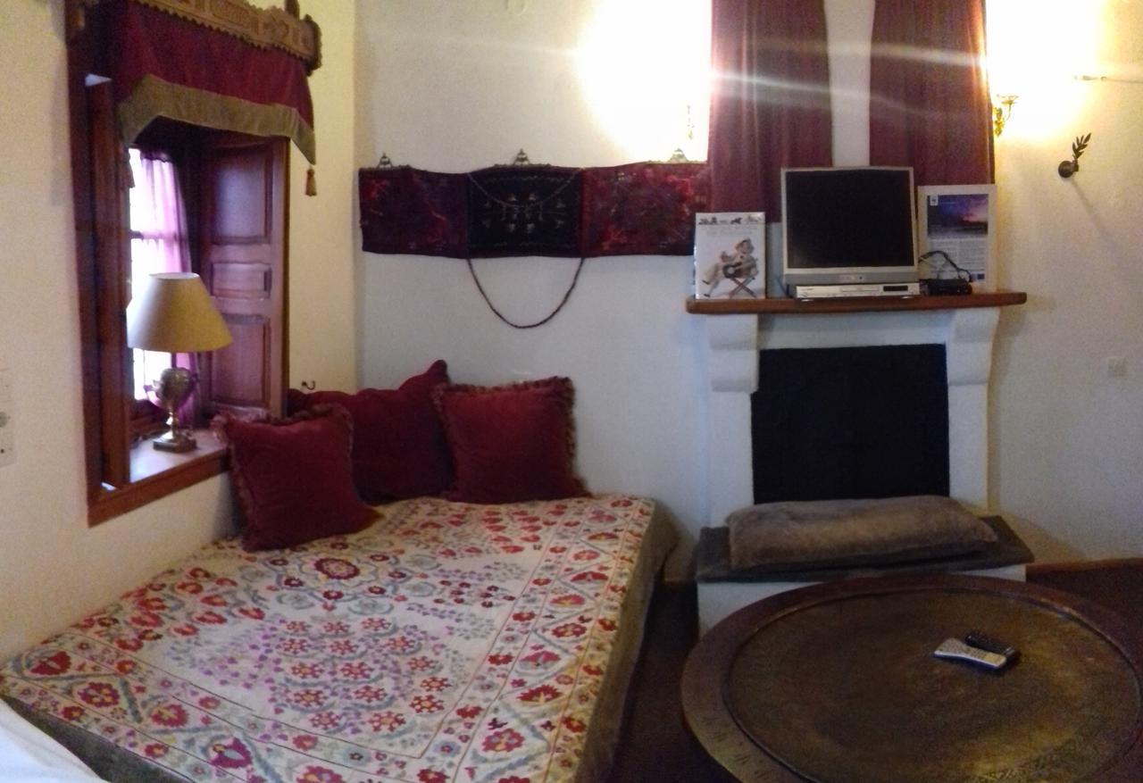 Traditional Rooms Karaouli ปาปิงโก ภายนอก รูปภาพ